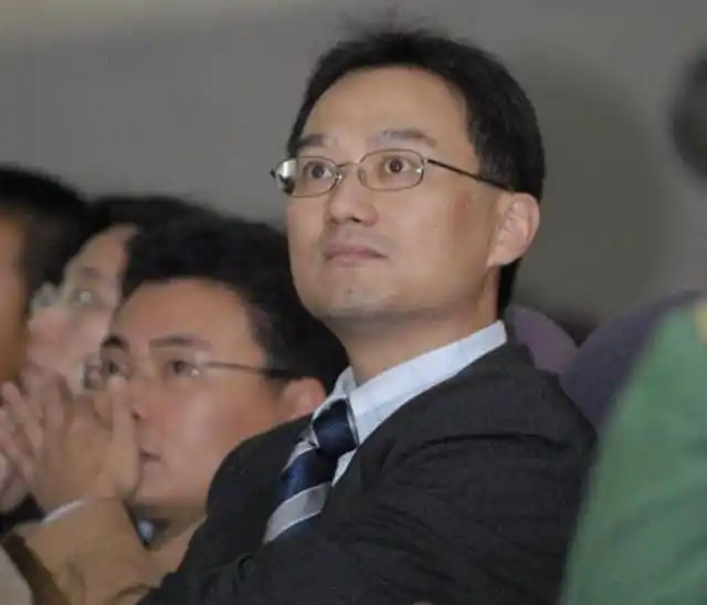 袁立徐威爱情长跑_徐威袁立为什么分手_袁立三次婚姻经历
