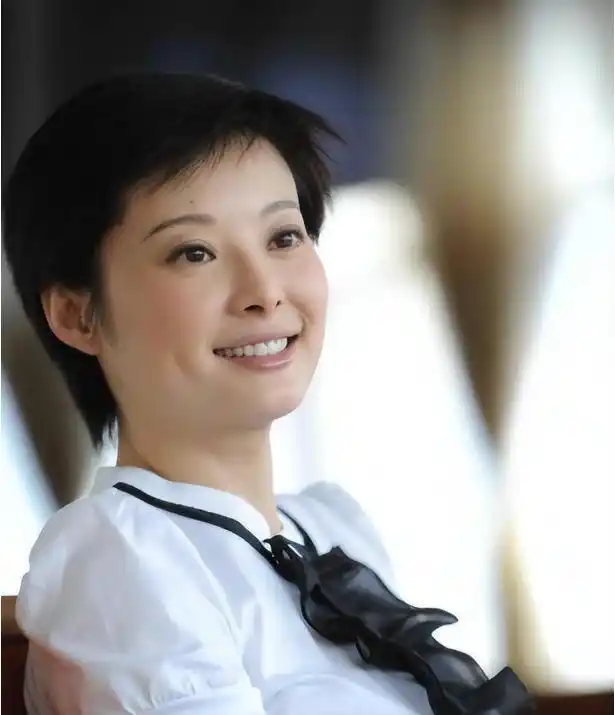 徐威袁立为什么分手_袁立三次婚姻经历_袁立徐威爱情长跑