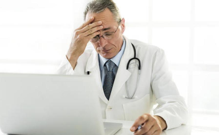 脉络膜脱离病因_脉络膜新生血管_脉络膜脱离症状