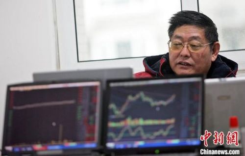 听我非常道杨百万 杨百万警示股市风险：克制贪婪是关键，散户如