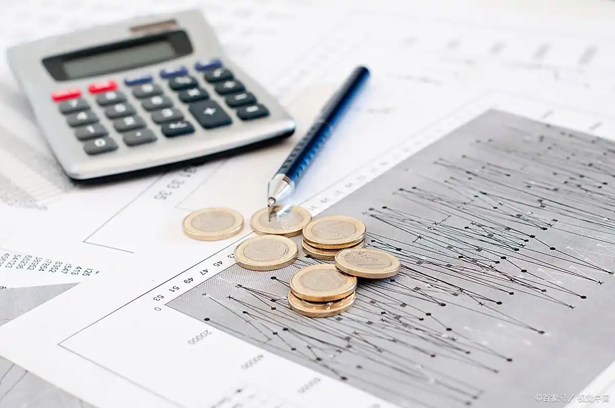 市盈率计算公式_静态市盈率与动态市盈率区别_股价低市盈率高