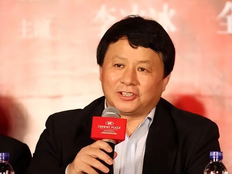 熊晓鸽父亲退役军人经历_熊晓鸽简介_熊晓鸽出身故事