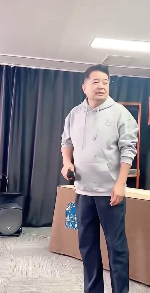 毕福剑近况_毕福剑退休生活_毕福剑饭局录像