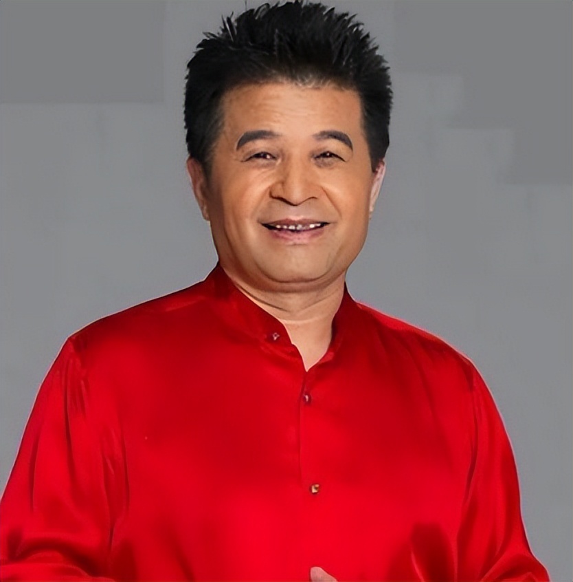 毕福剑饭局风波后人生逆转，从星光巅峰到冷清商演