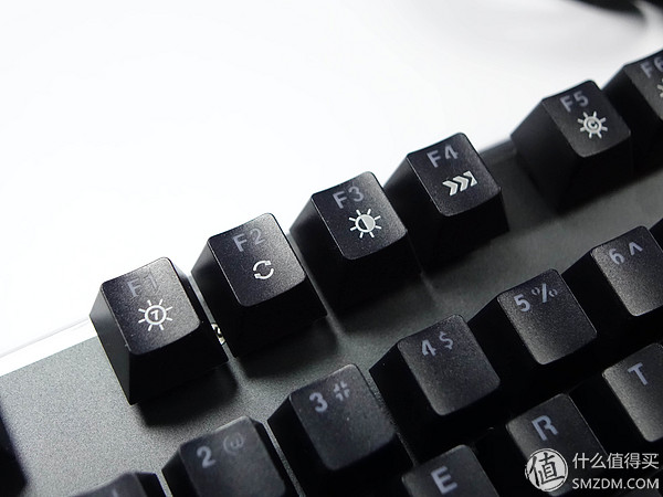 雷柏V720评测_v500l v700s_雷柏V720机械键盘