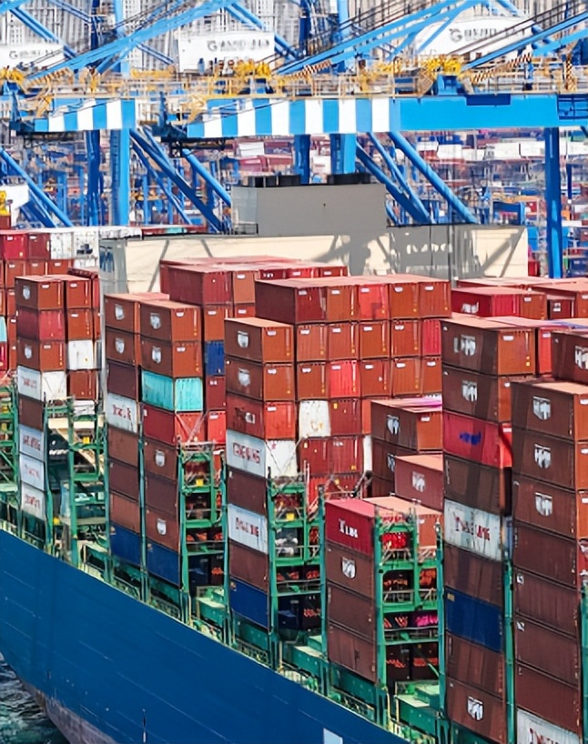 2026年经济危机预测_美国债务危机与中国经济应对_2026金融危机与银行