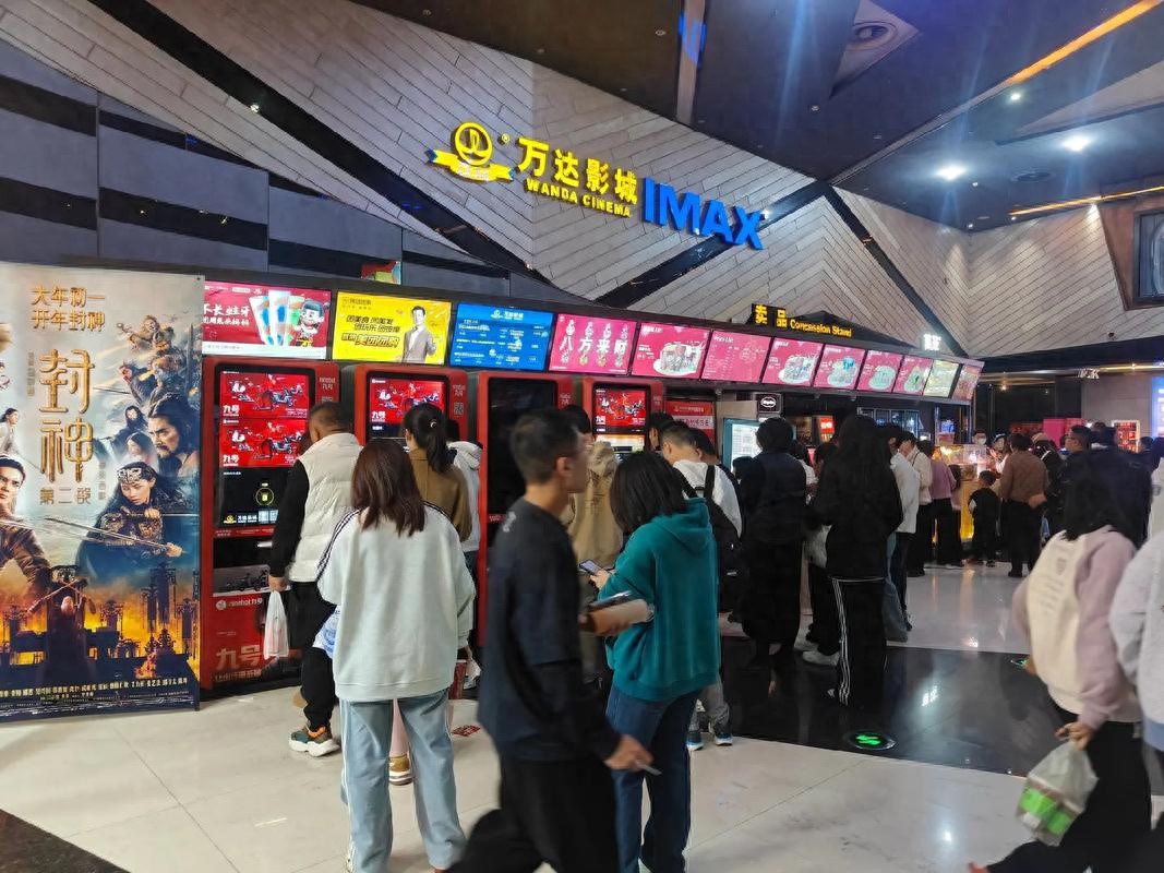 2025中国电影变革：文化影响力撬动经济价值，动画电影封神