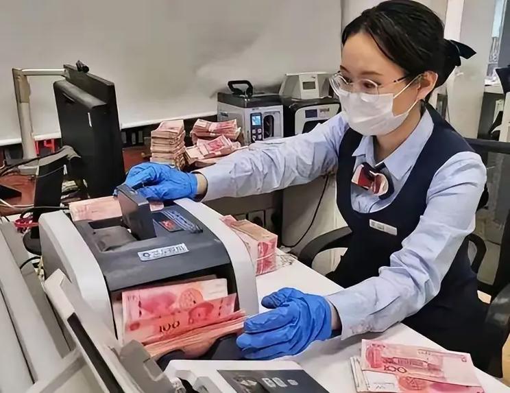 房贷利率持续下降趋势分析_2026年央行宽松政策规划_2026年6月银行钱荒