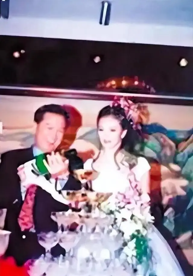 王艳婚姻悲剧_王艳经历坎坷_王艳的老公王志才多大