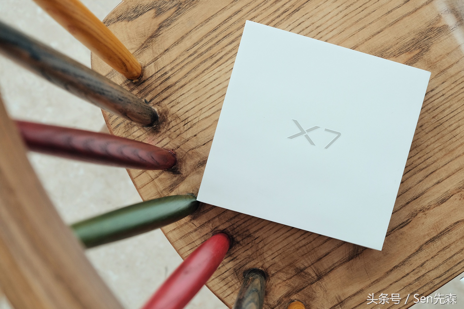 vivo X7摸起来啥手感？机身是啥材质？