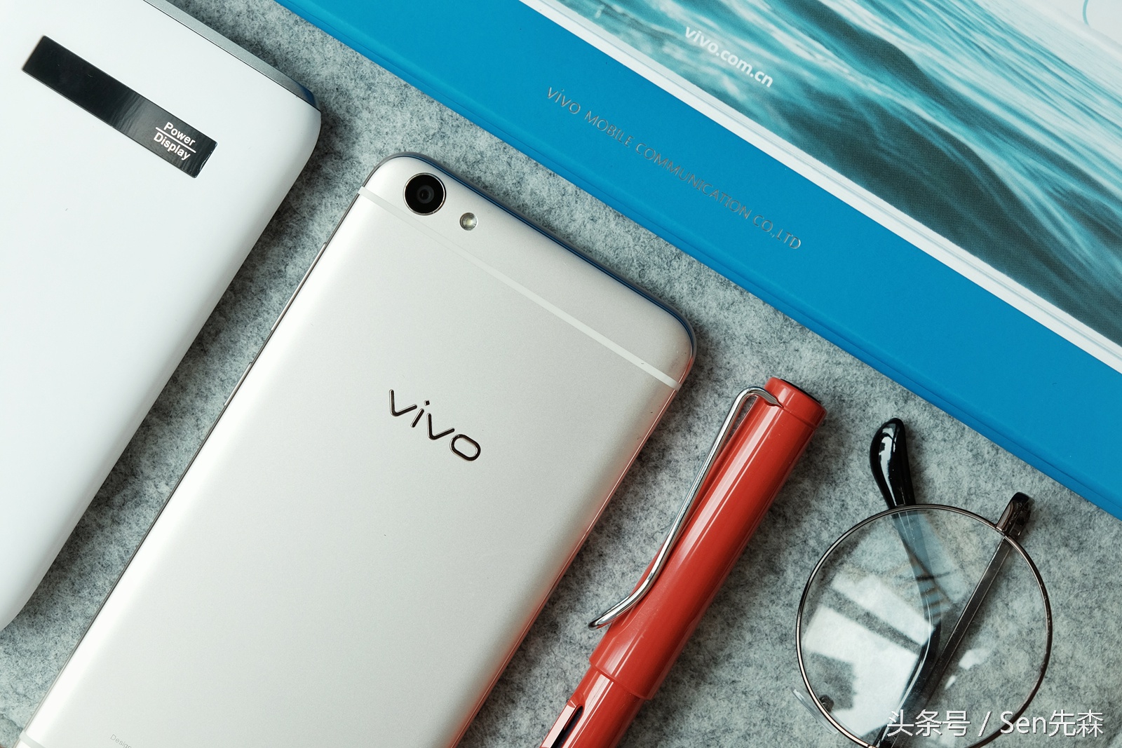 vivox7的机身材质_vivo X7前置指纹识别_vivo X7自拍评测