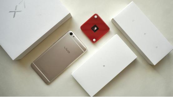 vivo X7 moonlight柔光灯_vivo X7自拍手机_vivox7的机身材质