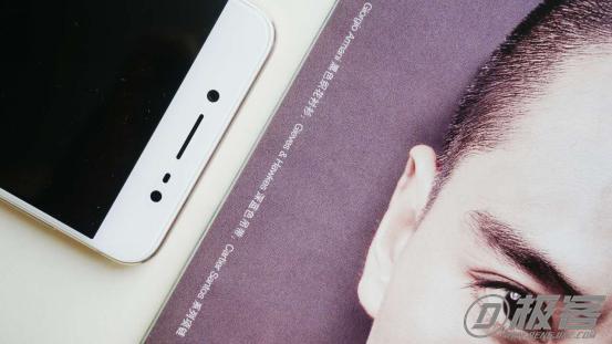 vivo X7 moonlight柔光灯_vivo X7自拍手机_vivox7的机身材质