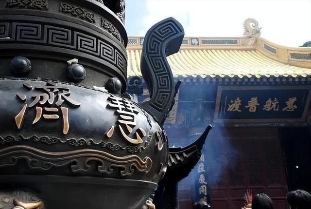 普陀山旅游攻略_普陀山佛教文化_普陀山海滩