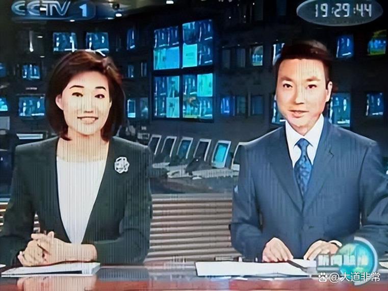 新闻联播播音员名单_新闻联播主持人阵容变化_康辉李梓萌出镜频率降低